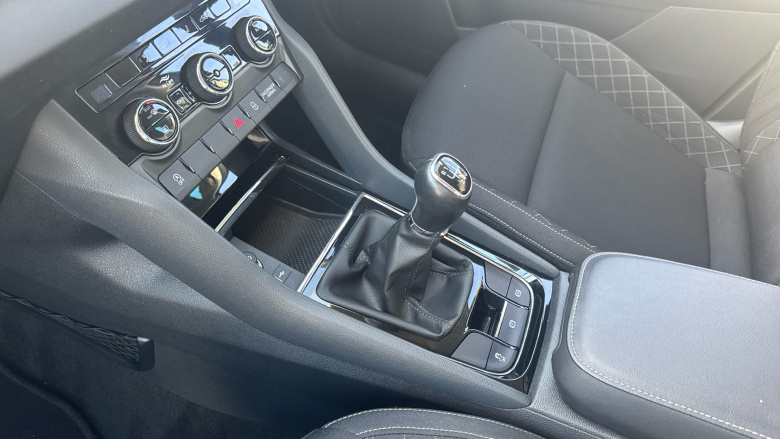 Skoda Karoq 1.6 TDI SE 5dr Diesel Estate